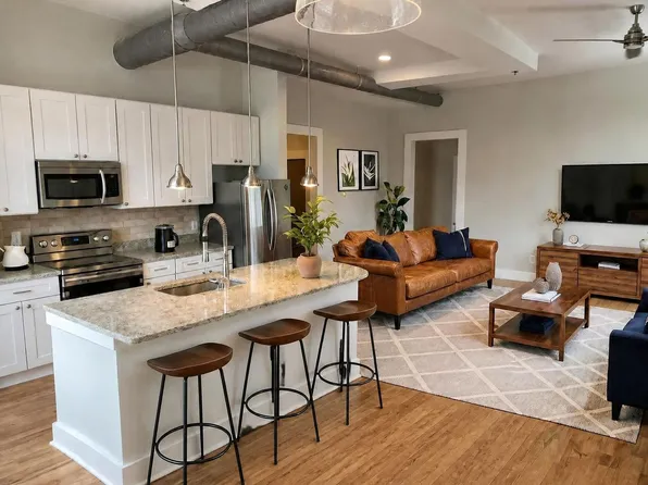 140 West Washington, 146 E Washington St #202, Madison, GA 30650