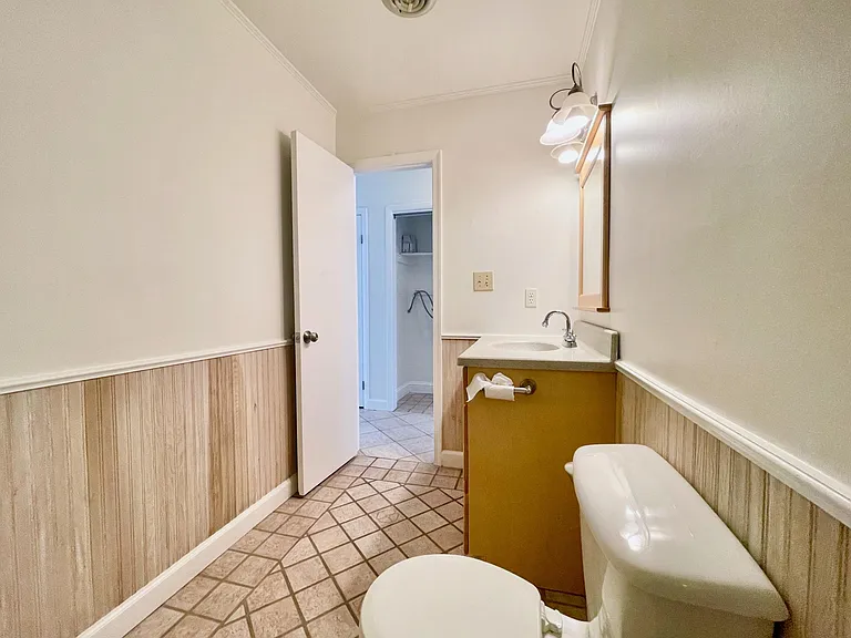 1723 Rueger St — Photo 21