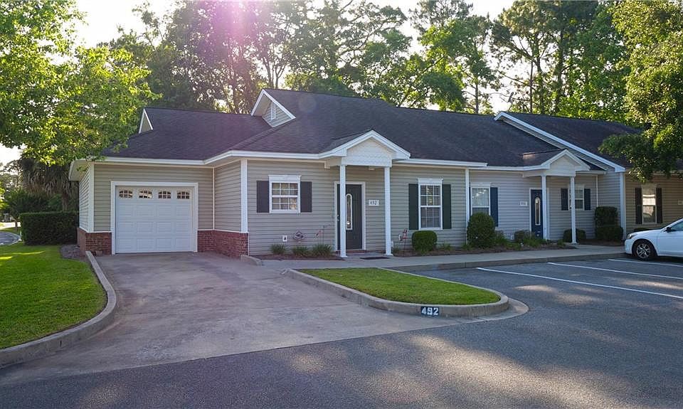 1st image of 492 Moss Creek Ln
