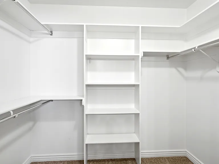 5742 S 4525 W — Photo 13