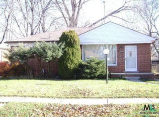 22020 Kenosha St, Oak Park, MI 48237