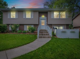 2503 Birch Ln, Rolling Meadows, IL 60008