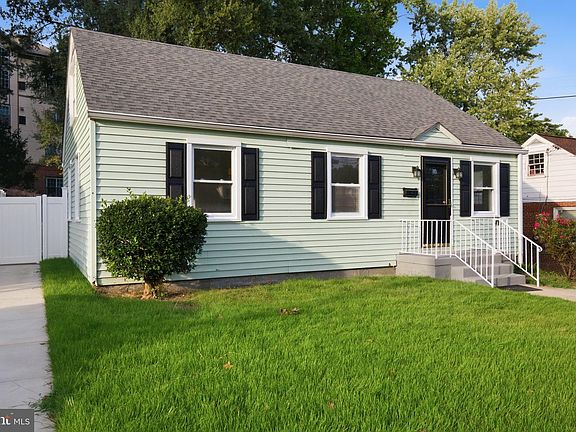 3rd image of 3606 Oliver St