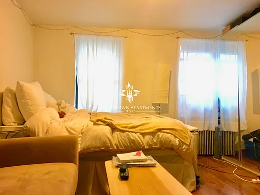 Rented by Crosstown Apartments NYC | media 16