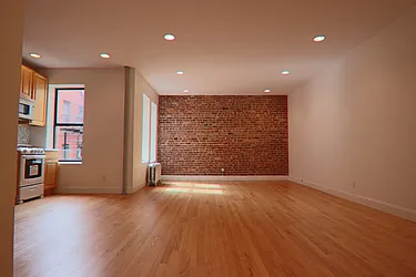 Rented by PMG Real Estate 