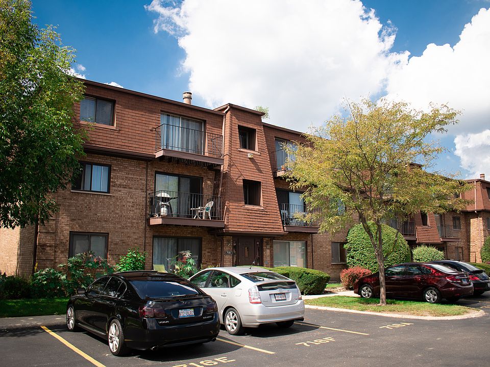 1st image of 716 Cobblestone Cir APT E