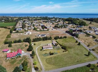 43 Laura Ln, Sequim, WA 98382