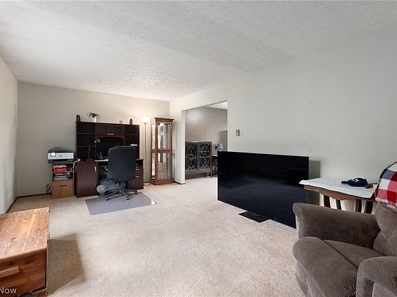 4th image of 6405 Denise Dr