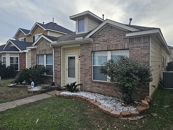 2nd image of 4014 Mossy Place Ln