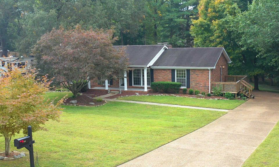 1st image of 358 Hampshire Dr
