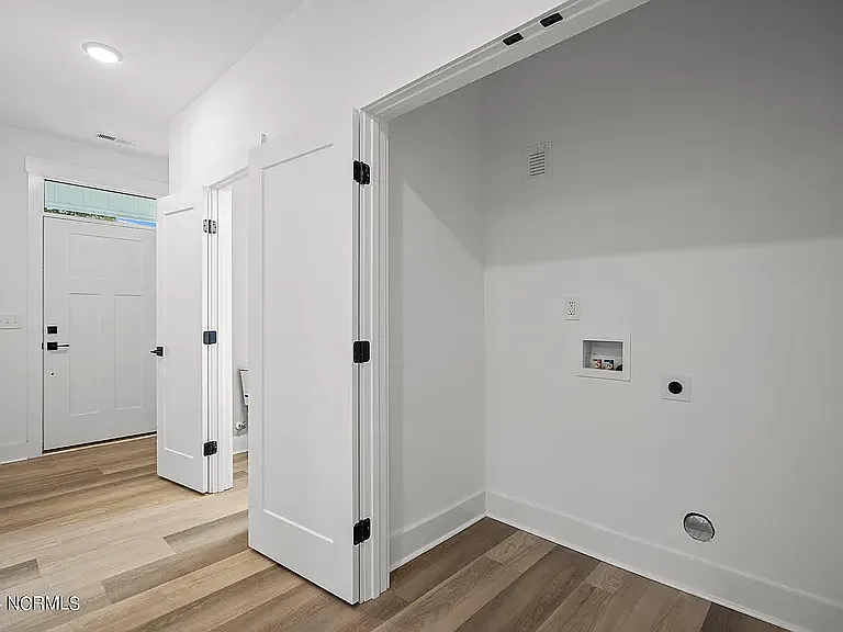 3206 Belmont Cir — Photo 21
