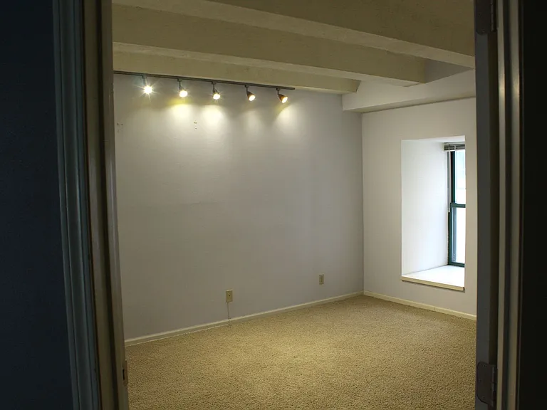 270 E Highland Ave #423 — Photo 10