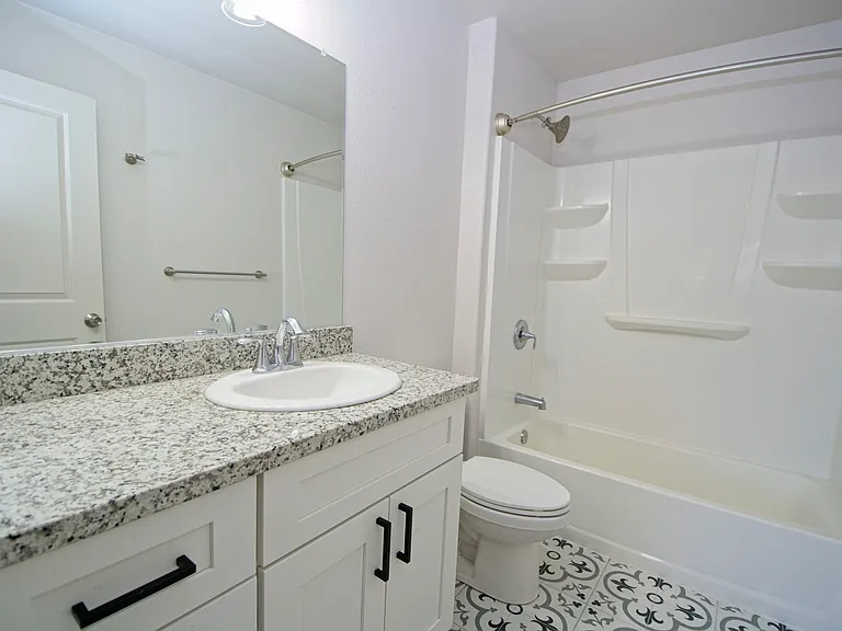 626 Valley Rd #202 — Photo 8