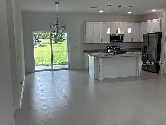 3rd image of 111 Friendly Cir