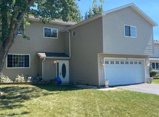 310 Drake Ave, Bolingbrook, IL 60490