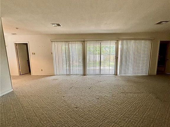 4th image of 4000 S Post Oak Ave