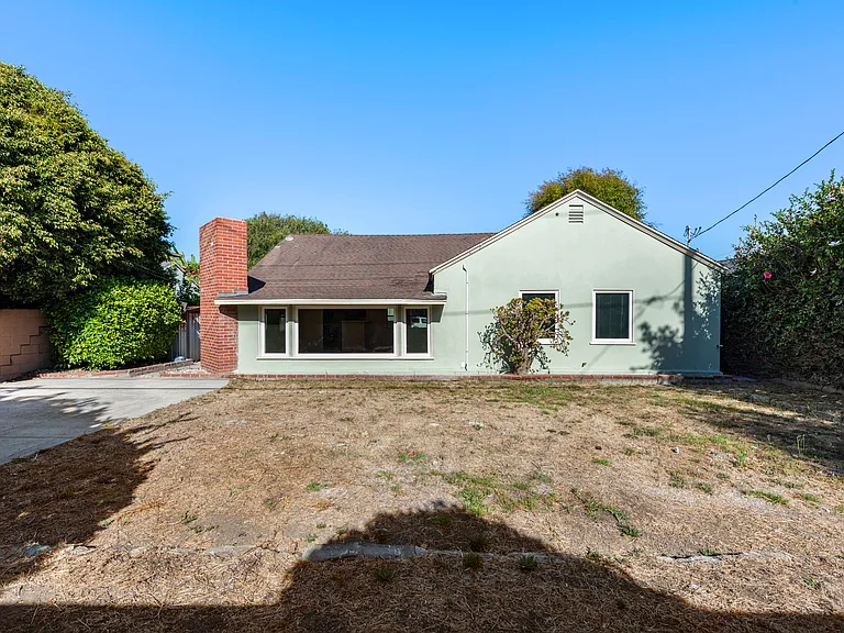 301 Frances St — Photo 25