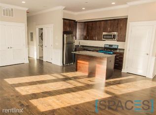 1509 W Balmoral Ave, Chicago, IL 60640