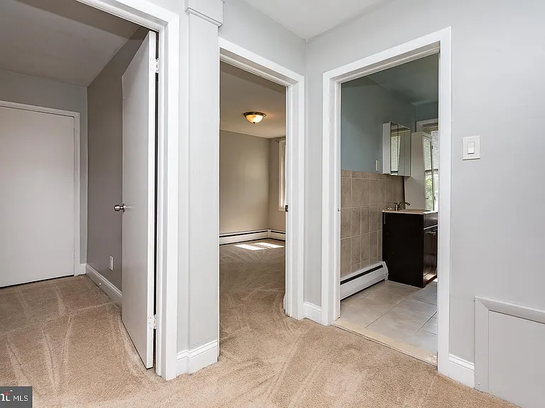 334 E Conestoga Rd — Photo 22