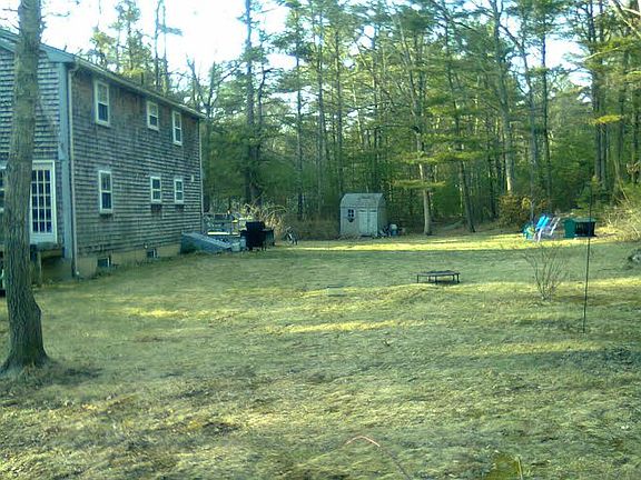 4th image of 567 Summer St