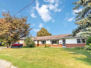 9220 Coote St, Chilliwack, BC V2P 6B5