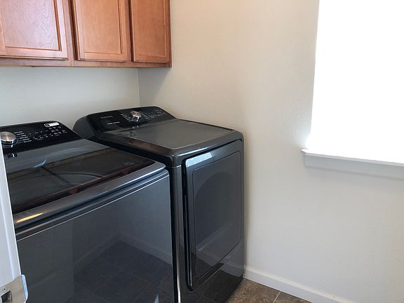 2nd image of 1437 SW Junegrass Ln