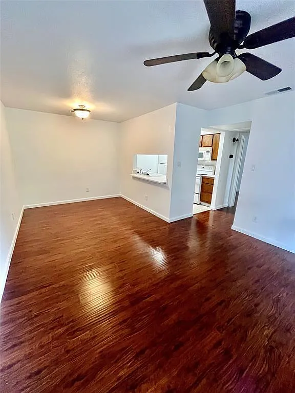 1 bed, 1.0 bath, 543 sqft, $1,000 — Photo 3