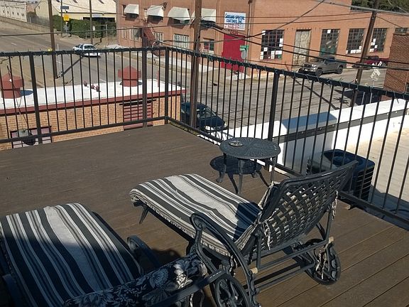 2nd image of 2501 S Harwood St APT 1