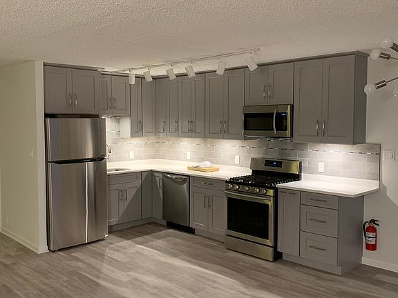 5th image of 675 Ocean Ave APT 8E
