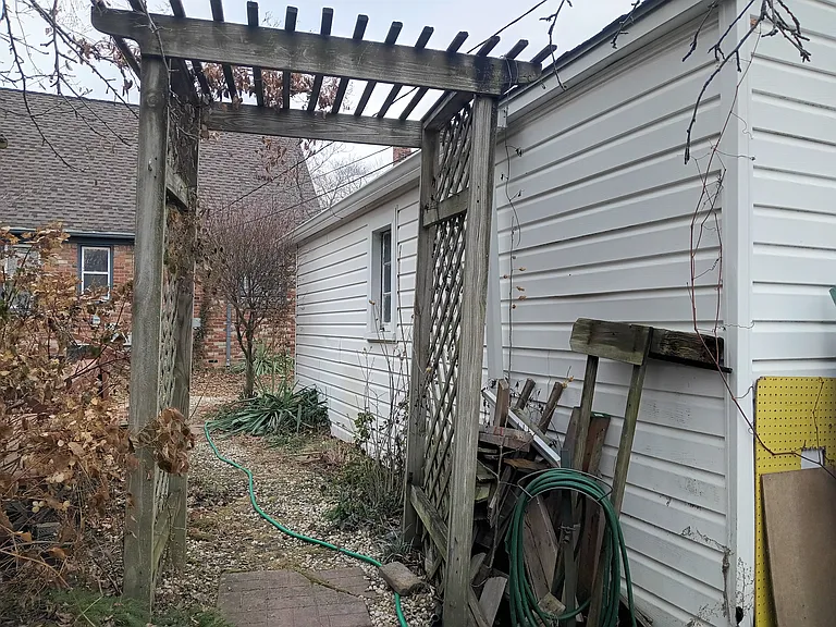 1649 Hollywood St — Photo 22