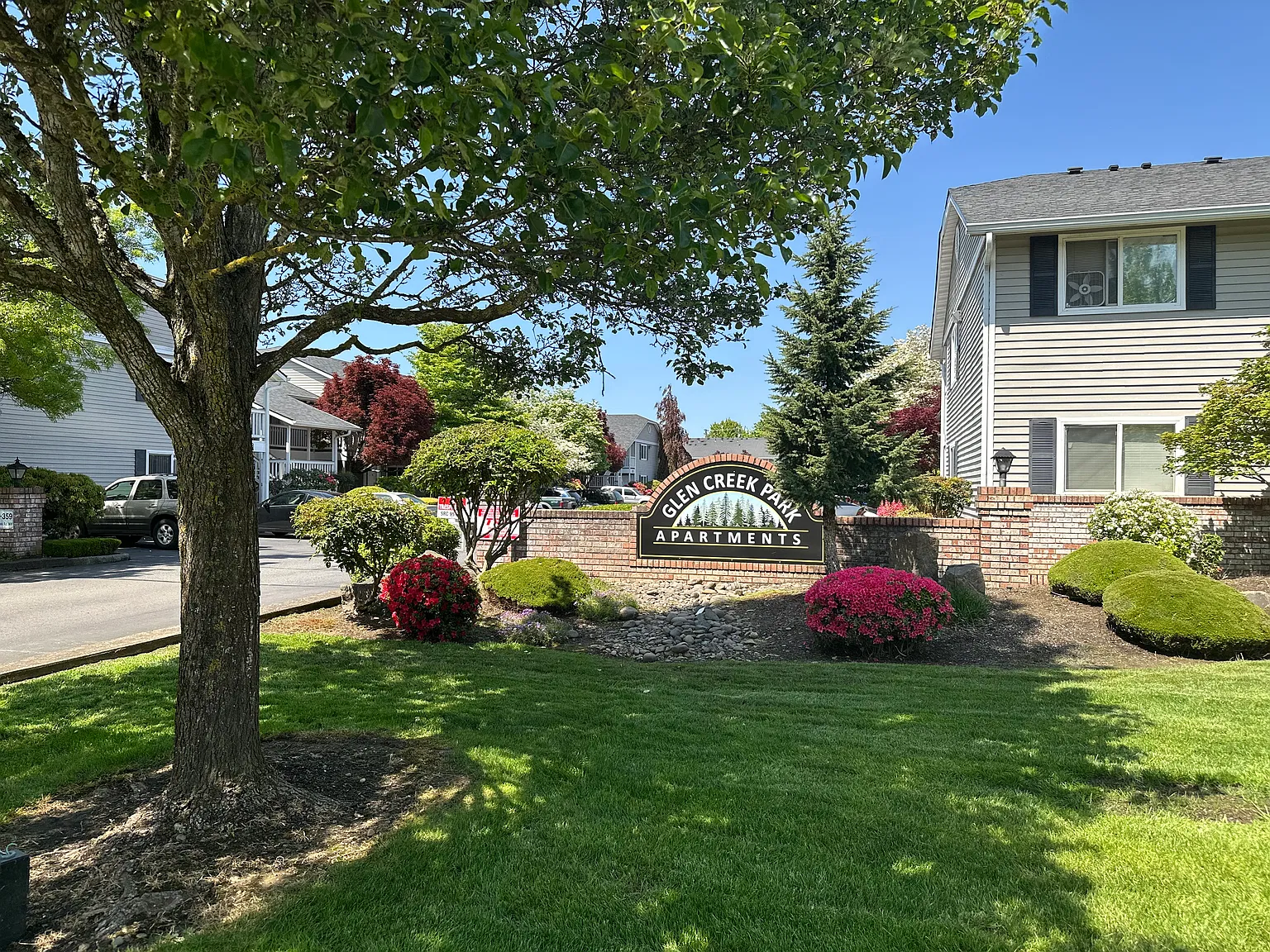 3 bed, 1040 sqft, $1,550 — Photo 1