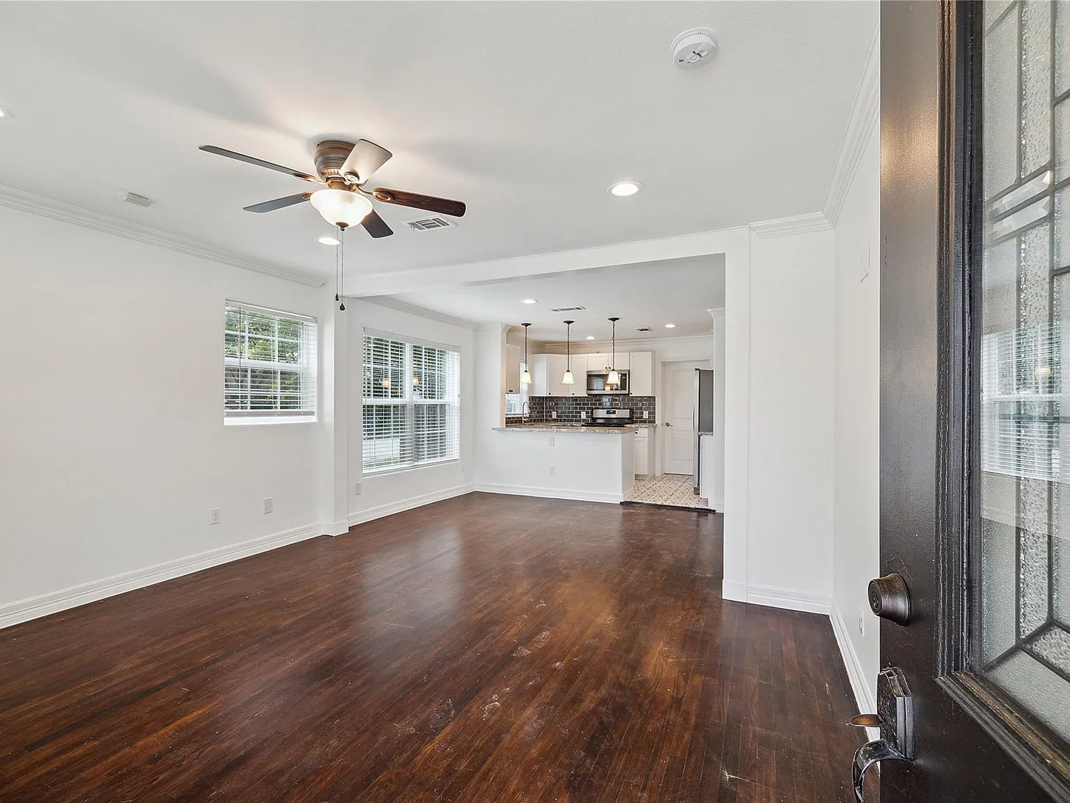 2 bed, 2.0 bath, 1212 sqft, $2,200 — Photo 3