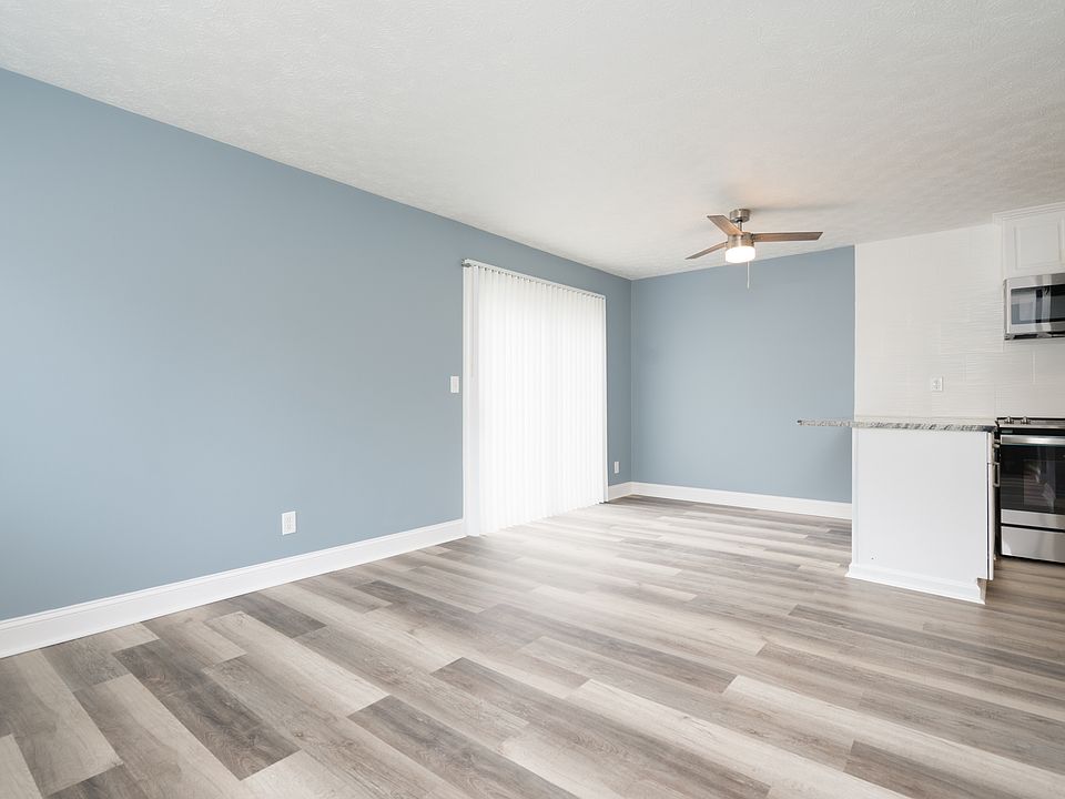 Living Room & Dining Area