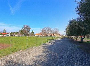 14594 E Shaw Ave, Sanger, CA