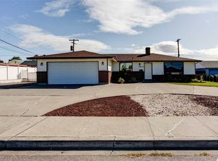 1925 N 14th Ave, Pasco, WA 99301