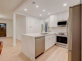 6661 Bayou Glen Rd, Houston, TX 77057