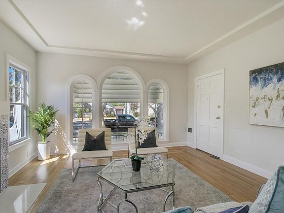 5th image of 742 N 17th St