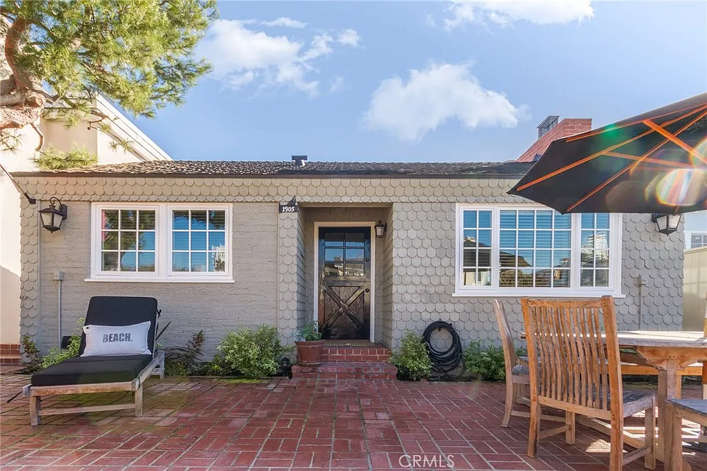 3 bed, 1325 sqft, $8,500 — Photo 1