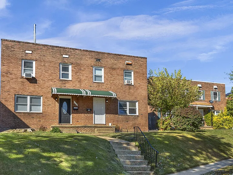 1722 Yakona Rd — Photo 2
