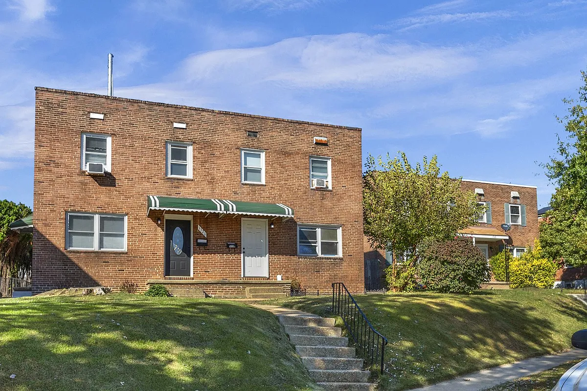 Building Photo - 1722 Yakona Rd