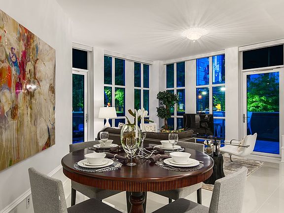 3rd image of 1102 Hornby St #301