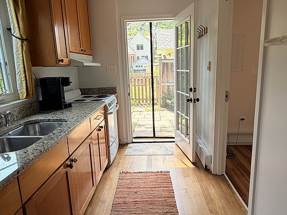 5th image of 4713 Chesapeake St NW