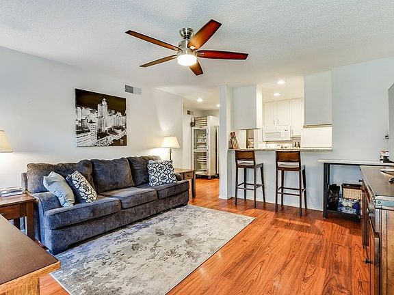 2nd image of 1810 N Garrett Ave #229