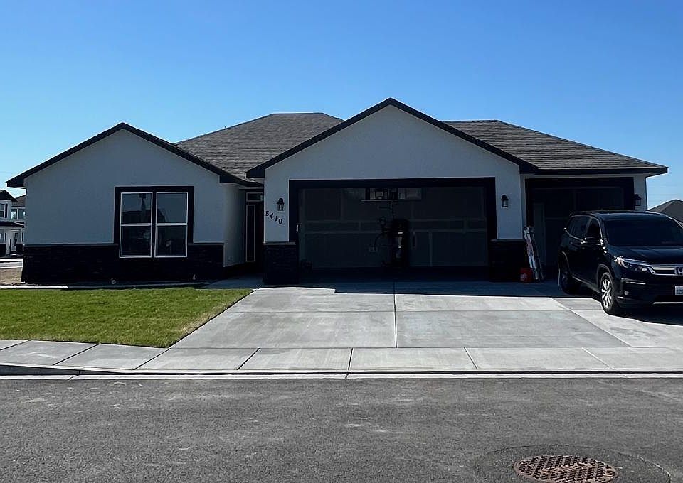 1st image of 8410 Ashen Dr