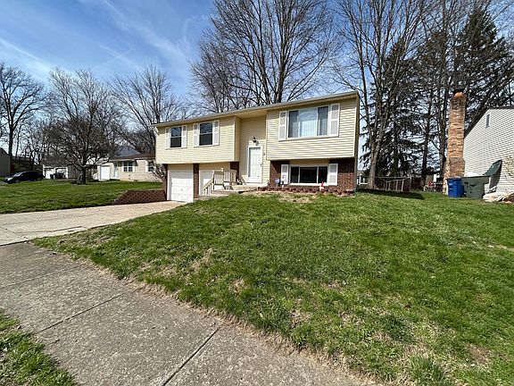 3rd image of 2696 Southridge Dr