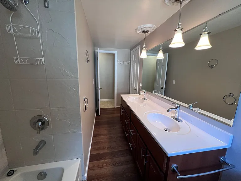 3010-3012 Okemos Dr SE — Photo 9