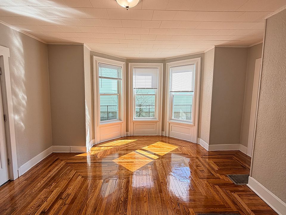 1st image of 74 William St #1F