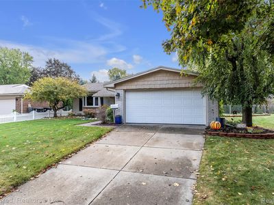 14285 Adams St, Livonia, MI, 48154