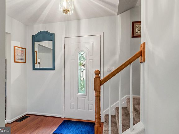 5th image of 5 Woodflower Ct