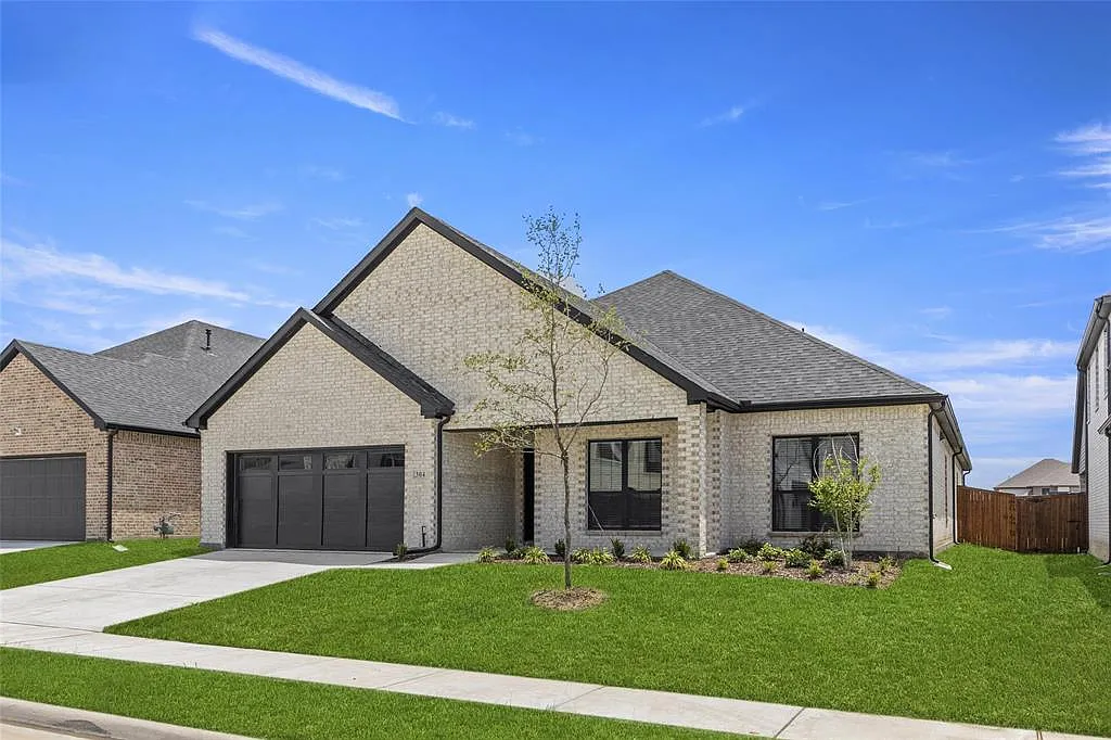 Community Dr, Lavon — Photo 1